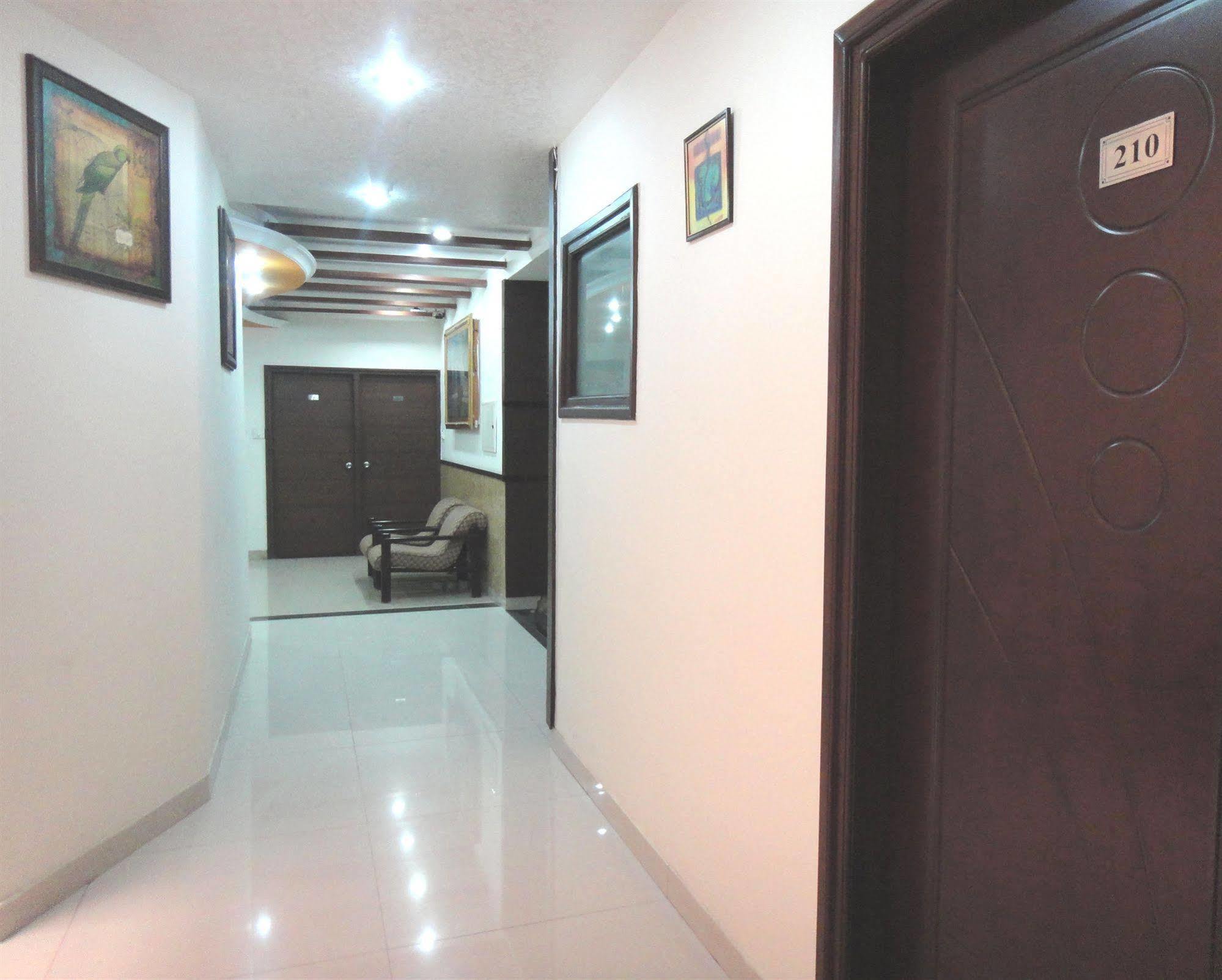 Hotel Orbit 34 Chandīgarh Exterior foto