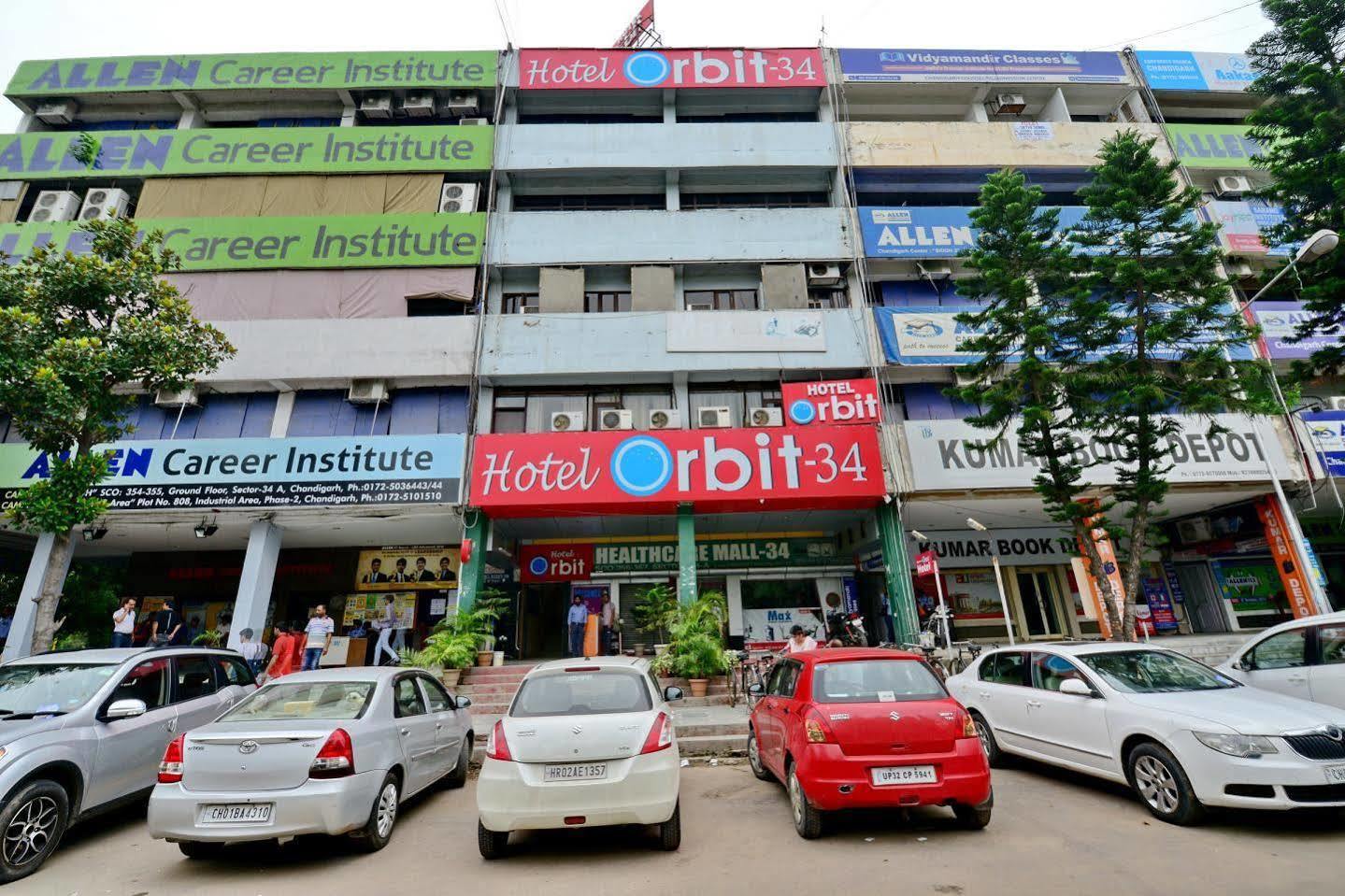 Hotel Orbit 34 Chandīgarh Exterior foto